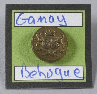 null GANAY / BEHAGUE

Small button, flat, golden. Bodard/Perrin n°371

