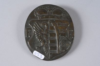 null SAXE, King

Oval bronze plaque, 18th century.

