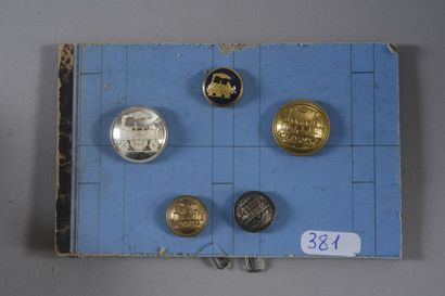 null 5 uniform buttons for steam engines.
