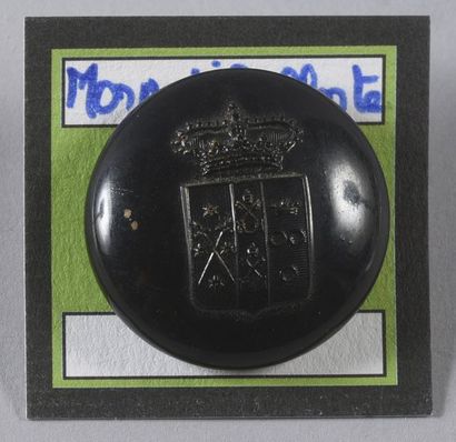 null MORRA di BELFORTE, Roman Prince

Widow's button, domed, black. Perrin n°340...