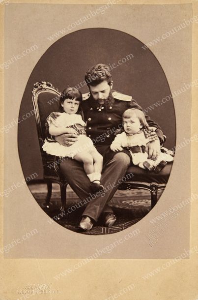 null WLADIMIR ALEXANDROVITCH, grand-duc de Russie (1847-1909).
Portrait photographique...