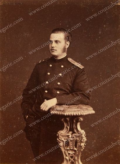 null ALEXIS ALEXANDROVITCH, grand-duc de Russie (1850-1908).
Portrait photographique...
