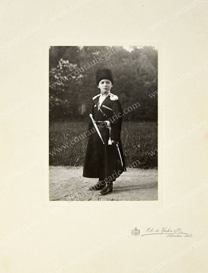 null ALEXIS NICOLAÏÉVITCH, grand-duc héritier de Russie (1904-1918).
Portrait photographique...
