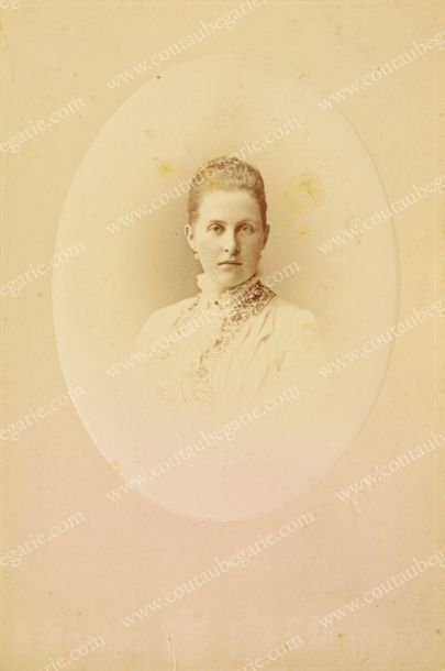 null OLGA CONSTANTINOVNA, grande-duchesse de Russie, reine de Grèce (1851-1926).
Portrait...