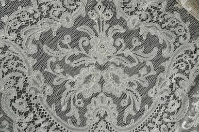 null Lace tablecloth "Old Flanders", early 20th century.
Tablecloth entirely in lace...