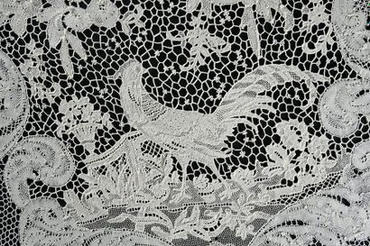 null Lace tablecloth, Belgium, early 20th century.
Entirely made of handmade lace,...