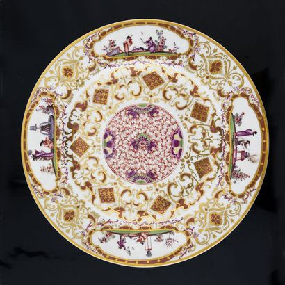 null Two 18th century Meissen porcelain plates
Circa 1725-30, blue marks with two...