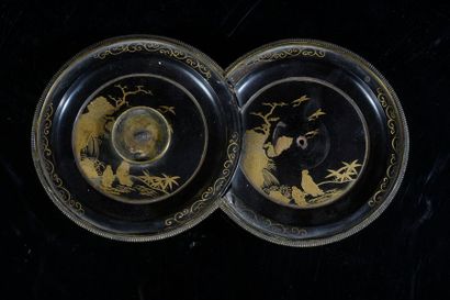 null Double inkwell in Japanese lacquer composed of two Takigara-Ire, small pots...