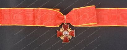 null ORDRE DE SAINTE-ANNE - RUSSIE.
Modèle commandeur, en or et émail, avec son ruban...