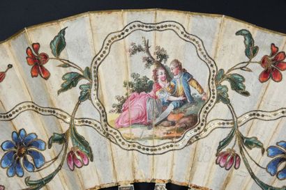 null Rameaux fleuris, vers 1770-1780
Eventail plié, la feuille en soie peinte à la...