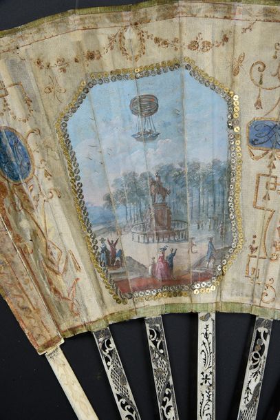null The ascent of the balloon, around 1783
Folded fan, the silk sheet painted with...