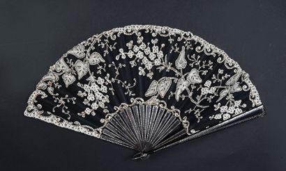 Lilac, circa 1900-1920 Folded fan, black...