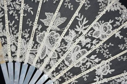 null Butterfly foraging, around 1890-1900Wide fan, the lace leaf with bobbins on...