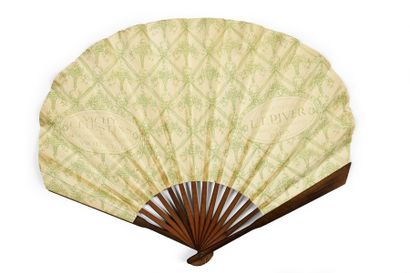 null "Floramye", LT Piver
Fan, double sheet of paper printed with a young woman masked...