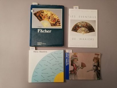 Four books*Waaiers + Mode 18e eeuw tot heden*...