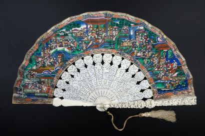  Countless assistants, China, around 1860 Folded fan, the double sheet of silk and...
