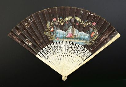 null The kidnapping of Europe, around 1700
Folded fan, double leaf in skin painted...