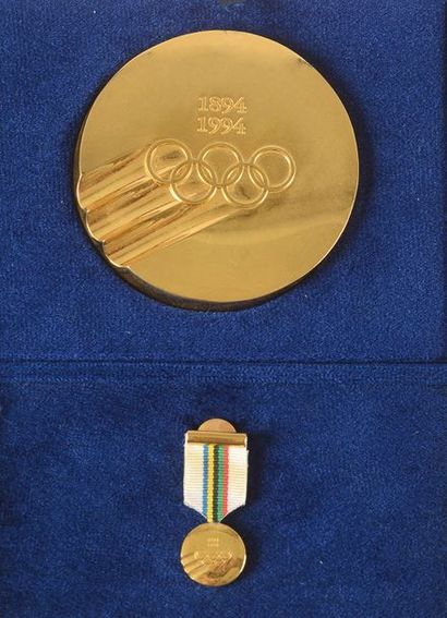 null Official IOC medal presented to IOC members for the centenary of the restoration...
