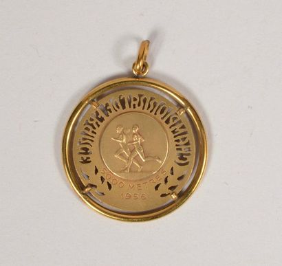 null 1956 French Champion Medal in the 5000 meters, 8th and last title of the runner....