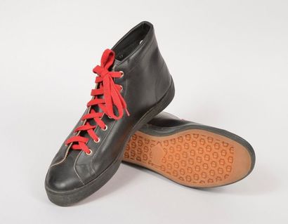 null Pair of leather shoes with rubber soles from Unistad. Size 48. Brand new co...
