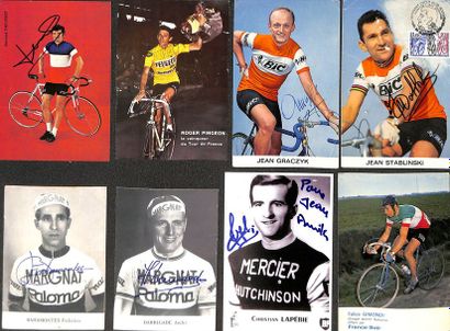 null Set of 50 postcards, photo cards and photos with autographs of many champions...