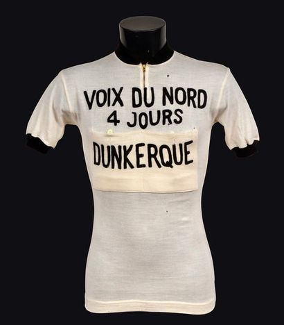 null Jean Stablinski. White leader jersey of the 4 days of Dunkirk 1960, after winning...