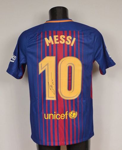 null Lionel Messi. Maillot n°10 du FC Barcelone.
Signature du joueur dans le dos....