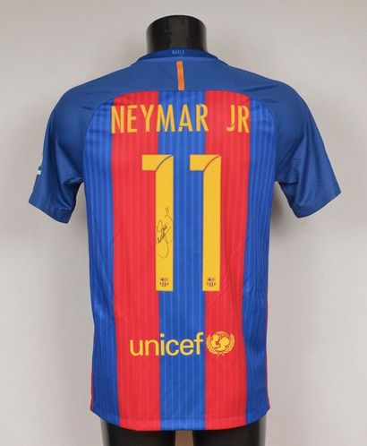 null Neymar JR. Maillot n°11 du FC Barcelone. Signature authentique du joueur dans...
