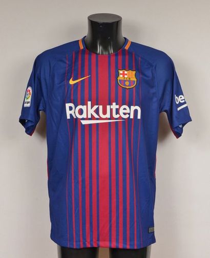 null Andrés Iniesta. Barcelona jersey n°8. Authentic signature of the player on the...
