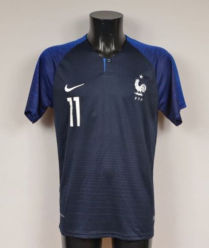 null Ousmane Dembélé. Shirt n°11 of the French team. Authentic signature of the player...