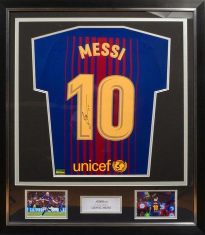 null Lionel Messi. Barcelona FC jersey n°10. Authentic signature of the player on...