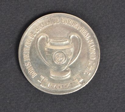 null Commemorative medal of the final of the European Champions Club Cup between...