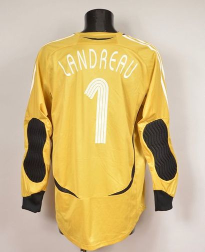 null Mickaël Landreau. The French team's n°1 jersey for the World Cup preparation...