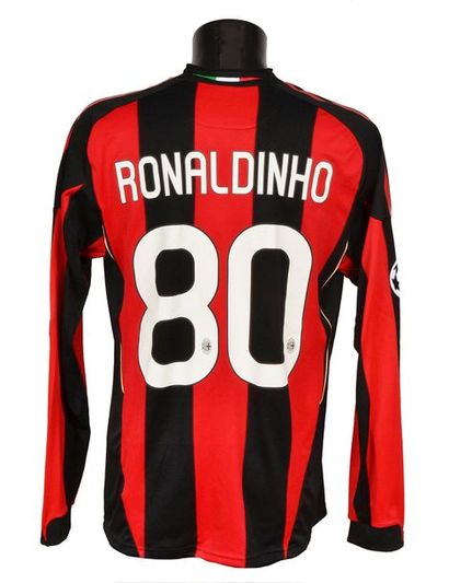 null Ronaldinho. Maillot n°80 du Milan AC porté lors de la rencontre de la Coupe...