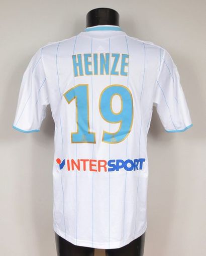 null Gabriel Heinze. Maillot n°19 de l'Olympique de Marseille pour la saison 2009-2010...