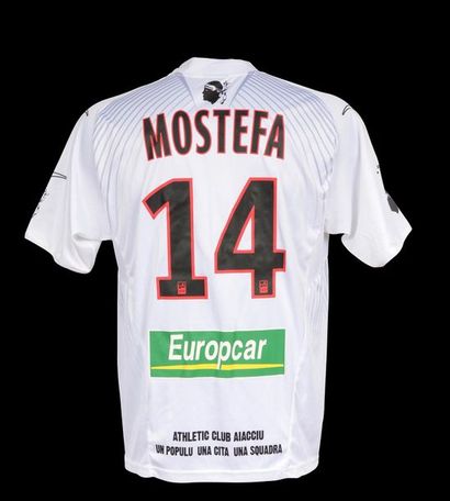 null Mehdi Mostefa. Maillot n°14 de l'AC Ajaccio porté lors de la saison 2011-2012...