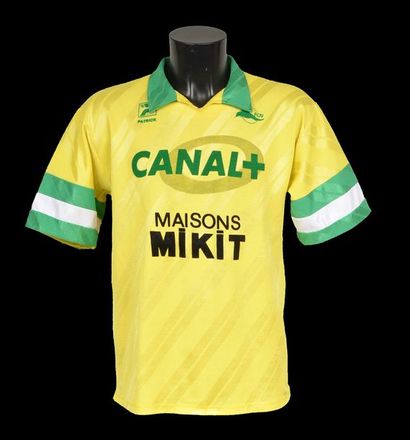 null Jersey n°13 of FC Nantes for the 1988-1989 season of the French Championship...