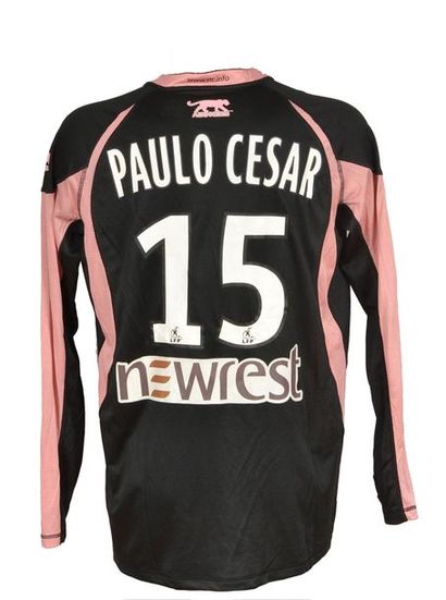 null Paulo Cesar. Toulouse Football Club jersey n°15 worn during the 2008-2009 season...