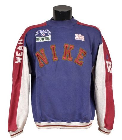 null George Weah. Sweatshirt n°18 of the Paris Saint-Germain worn during the 1992-1993...
