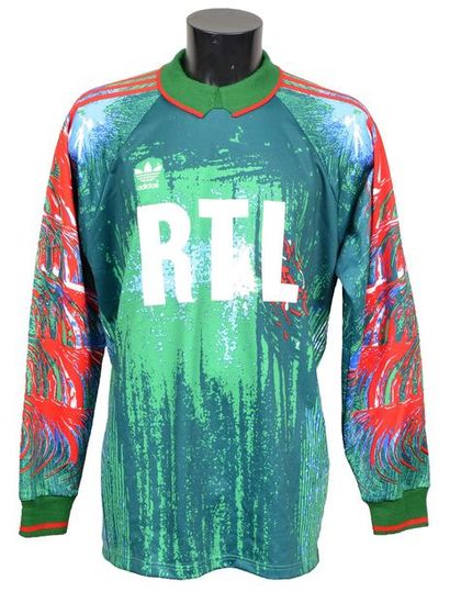 null Bernard Lama. Paris Saint-Germain jersey n°1 worn during the 1993 French Cup....
