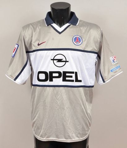 null Nicolas Anelka. Paris Saint-Germain jersey n°9 worn during the 2000-2001 Ligue...