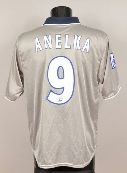 null Nicolas Anelka. Paris Saint-Germain jersey n°9 worn during the 2000-2001 Ligue...