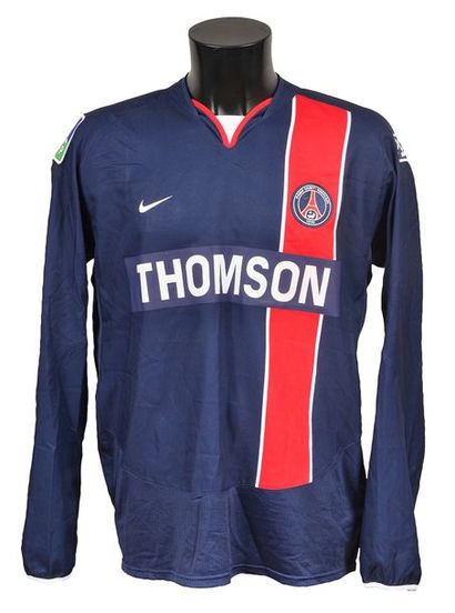 null Fabrice Fiorèse. Paris Saint-Germain jersey n°11 worn during the 2003-2004 Ligue...