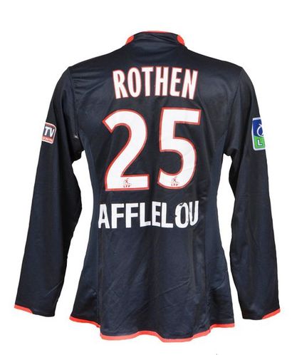 null Jérôme Rothen. Paris Saint-Germain jersey n°25 worn during the 2007-2008 Ligue...