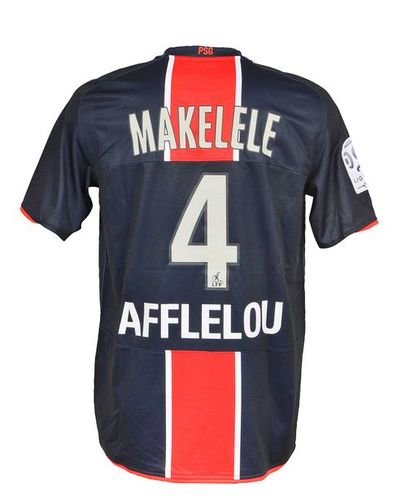 null Claude Makélélé. Paris Saint-Germain jersey n°4 worn during the 2008-2009 season...