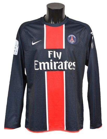 null Sylvain Armand. Paris Saint-Germain jersey n°22 worn during the 2008-2009 Ligue...