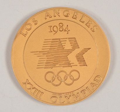null Médaille du Comité d'organisation. En bronze doré.
Diamètre 60 mm.