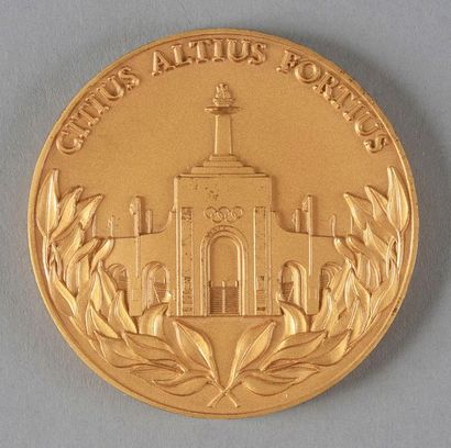 null Medal of the Organizing Committee. In gilded bronze.
Diameter 60 mm.