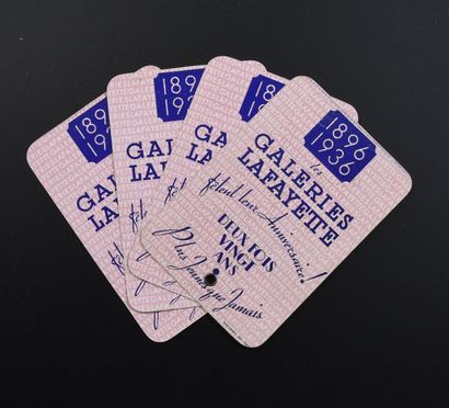 null GRANDS MAGASINS - Eventail aux cartes à jouer pour les 40 ans des "Galeries...