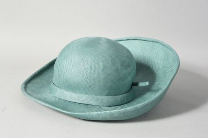 null CHAPEAU griffé Mad’leine, 390 rue Saint Honoré, Paris, chapeau en paille tressé...